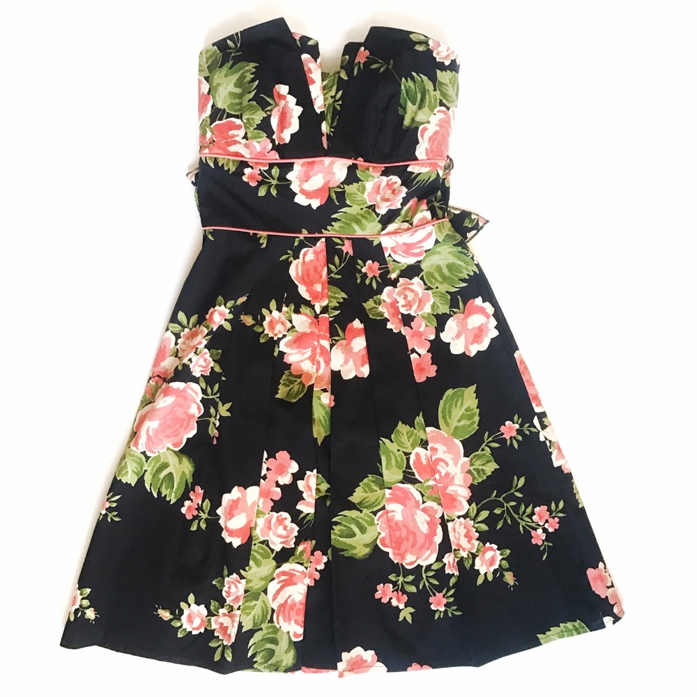 B.Smart Strapless Floral Dress with tie back
